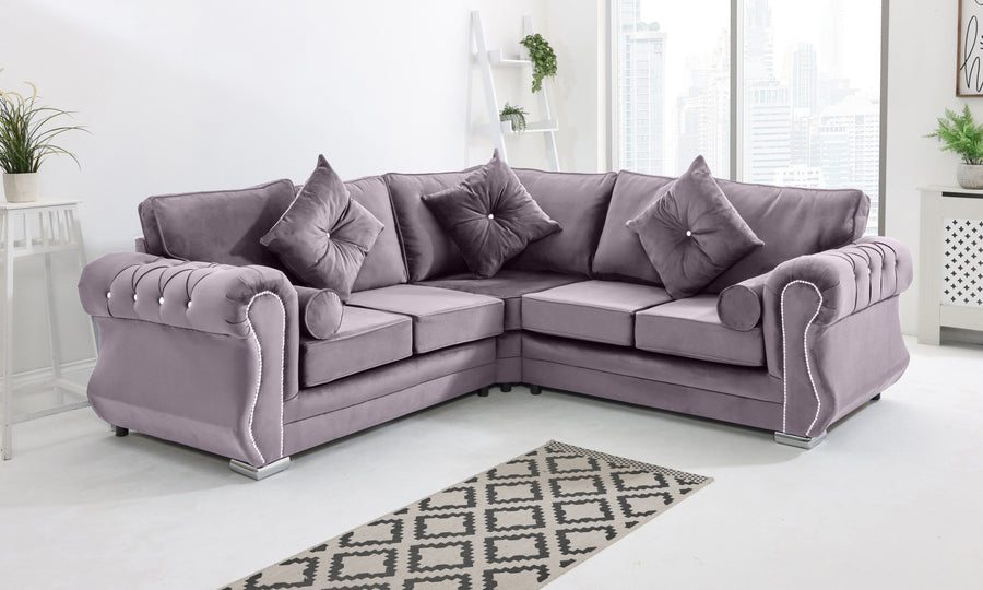 Falcon Corner Fullback + Diamonds + Extra Cushions