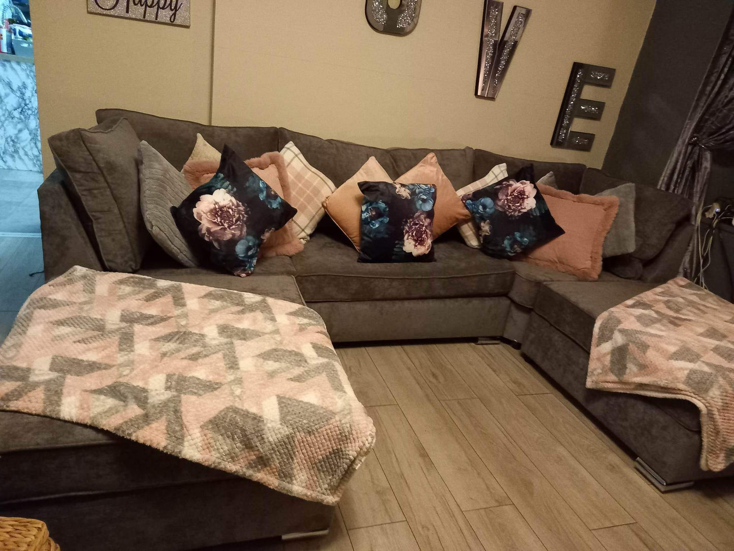 WhatsApp Image 2023-01-12 at 12.22.03