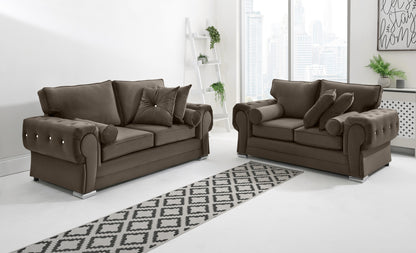 Verona Plush 3+2 Fullback + Extra Cushions + Diamonds