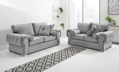 Verona Plush 3+2 Fullback + Extra Cushions + Diamonds