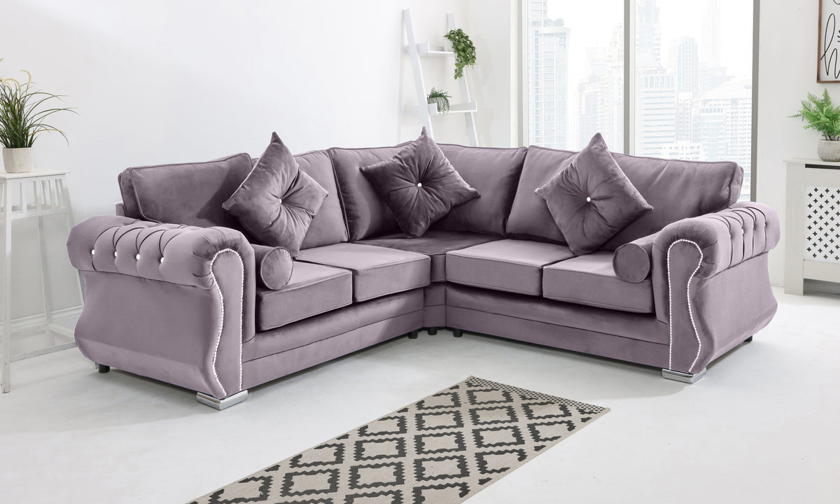 Falcon Corner Fullback + Diamonds + Extra Cushions