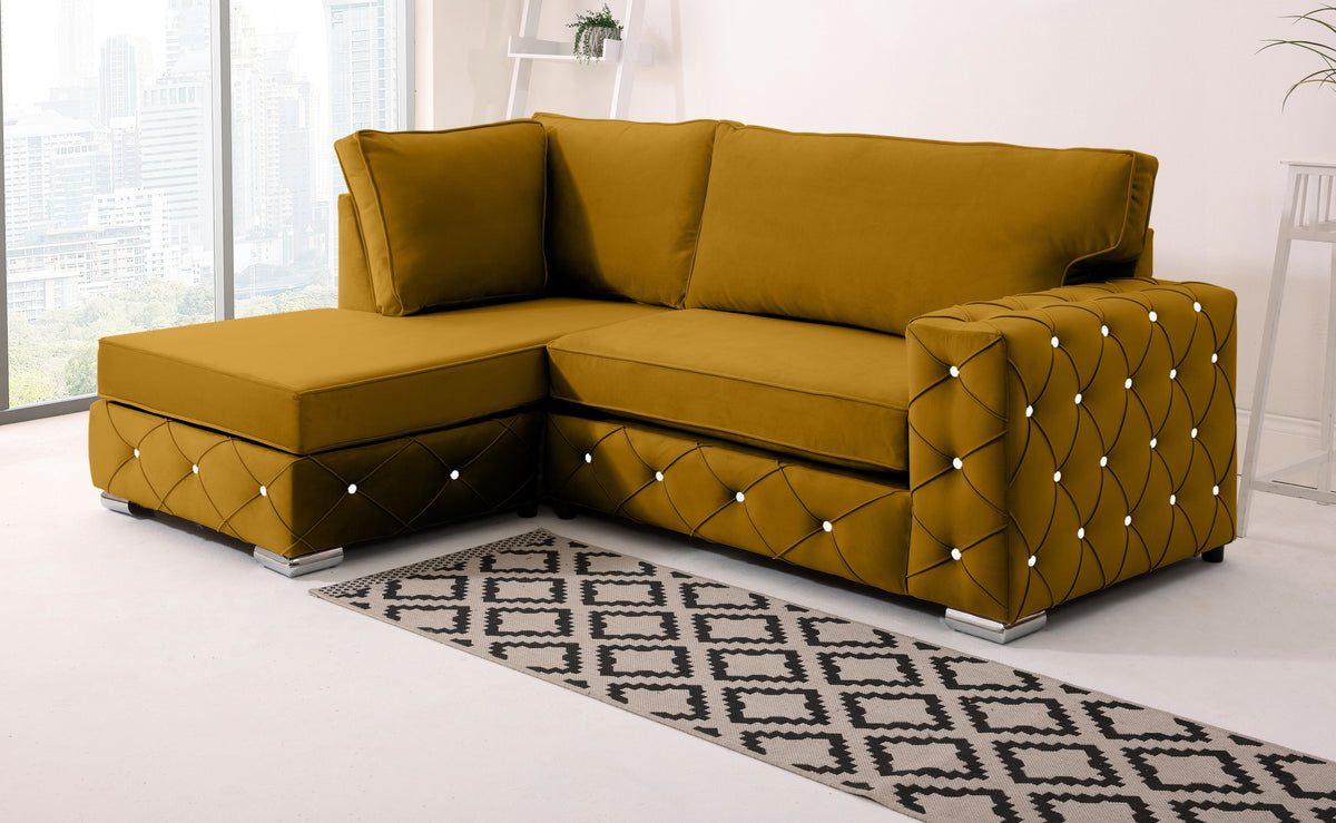 Milton Lounge Fullback - Facing Left + Diamonds