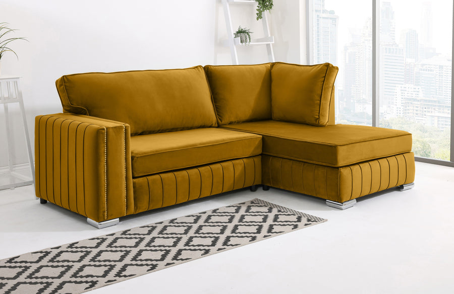 Layla Lounge Fullback - Facing Right