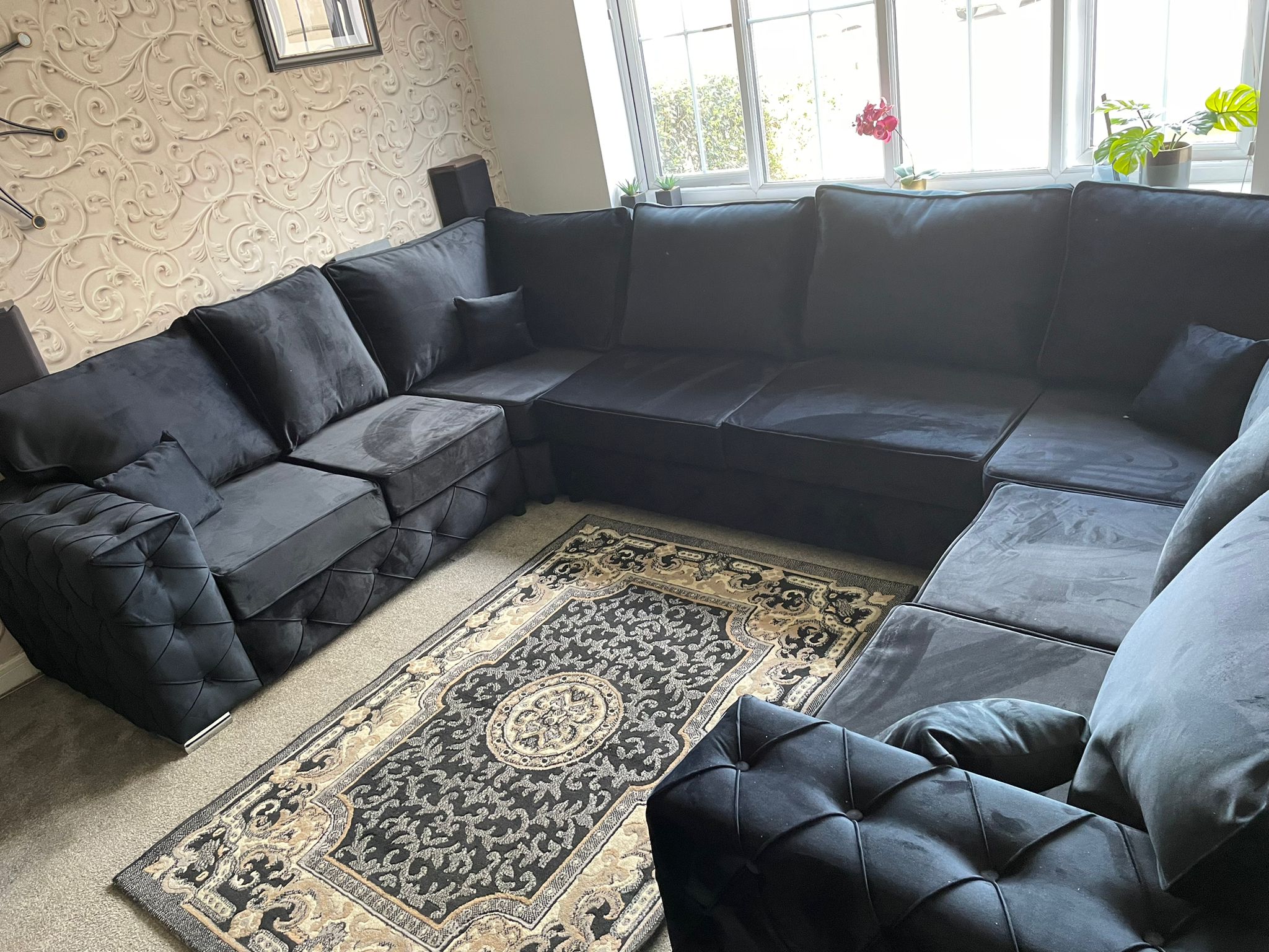 Milton 8 Seater U shape Fullback Black